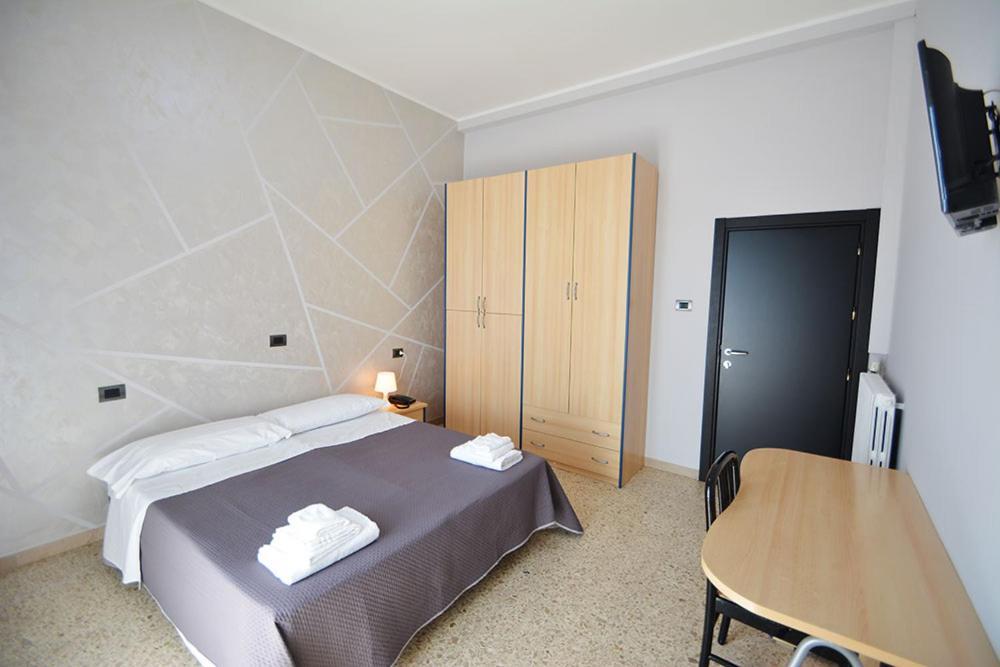 Hotel Bella Romagna Казал Борсети Екстериор снимка