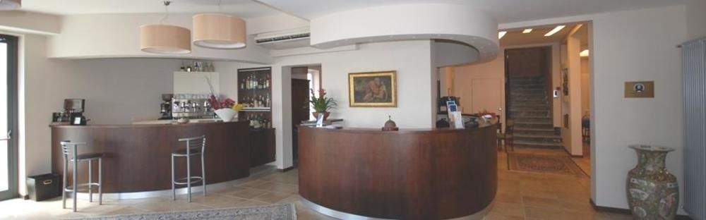 Hotel Bella Romagna Казал Борсети Екстериор снимка